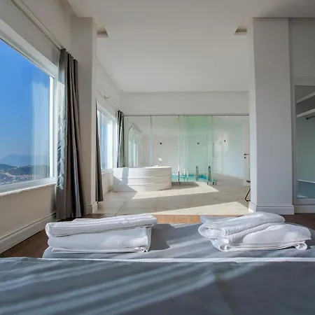 Villa Sleeps 6 With Pool And Air Con Kalkan
